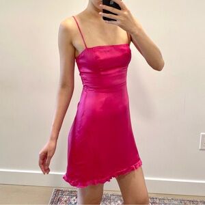 Aritzia wilfred skye satin mini dress fuchsia pink